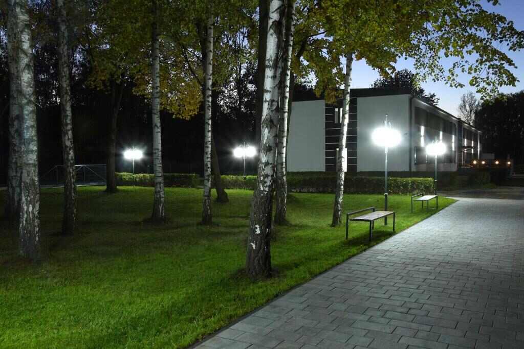 Geris - grounds at night in Częstochowa